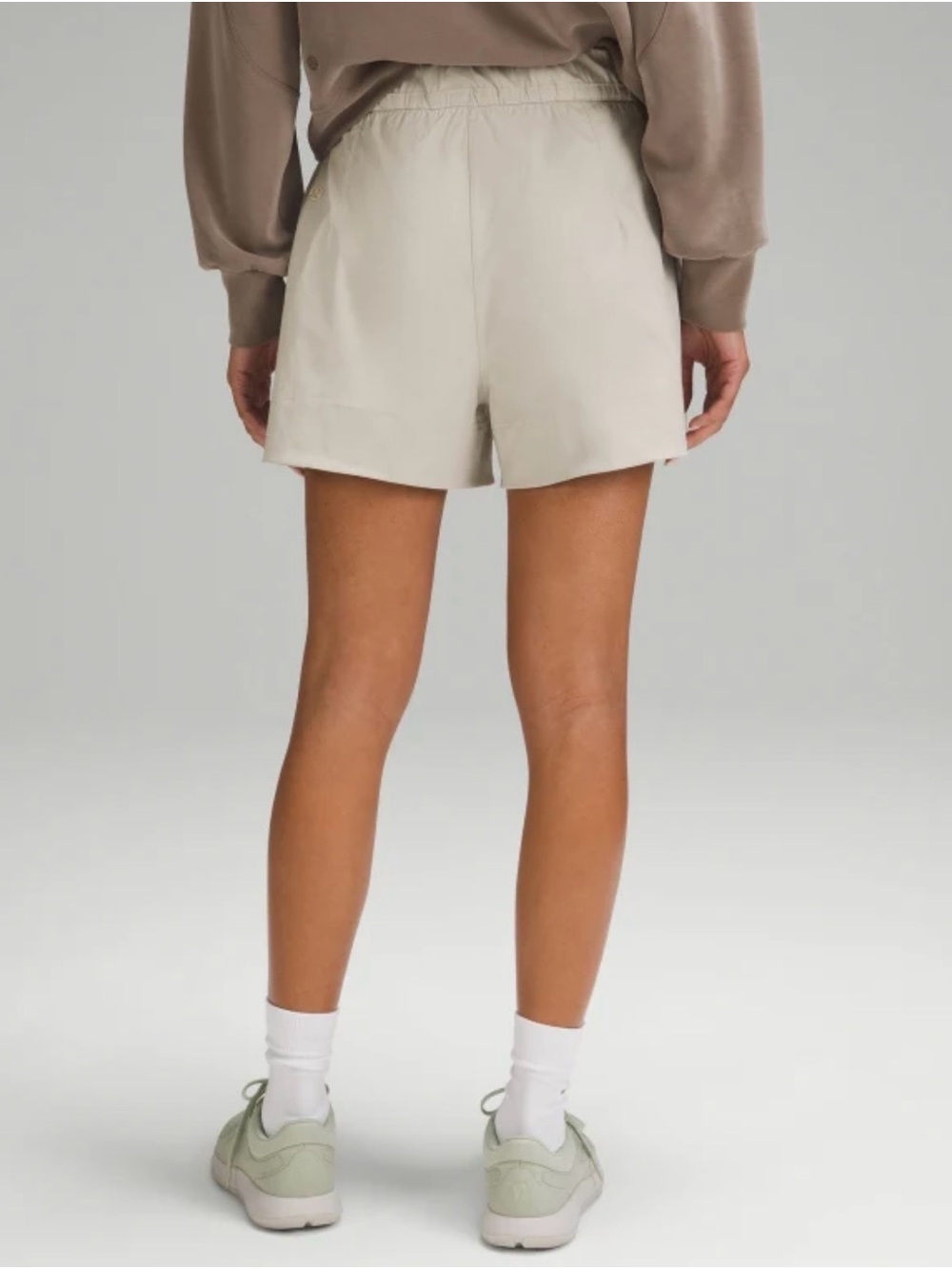 Lululemon Cinchable Waist High-Rise Woven Shorts - Picture 5 of 5